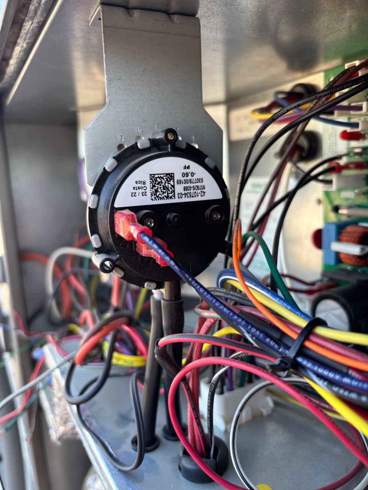 Santa Cruz Heating & Cooling: Expert residential HVAC installation.